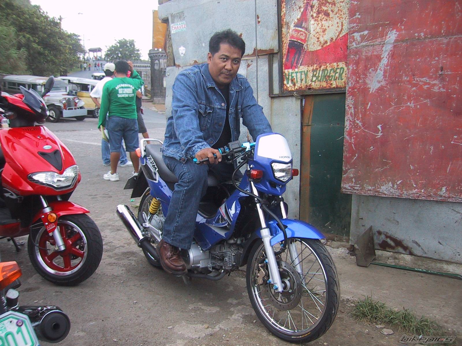 Bike Photo 351396