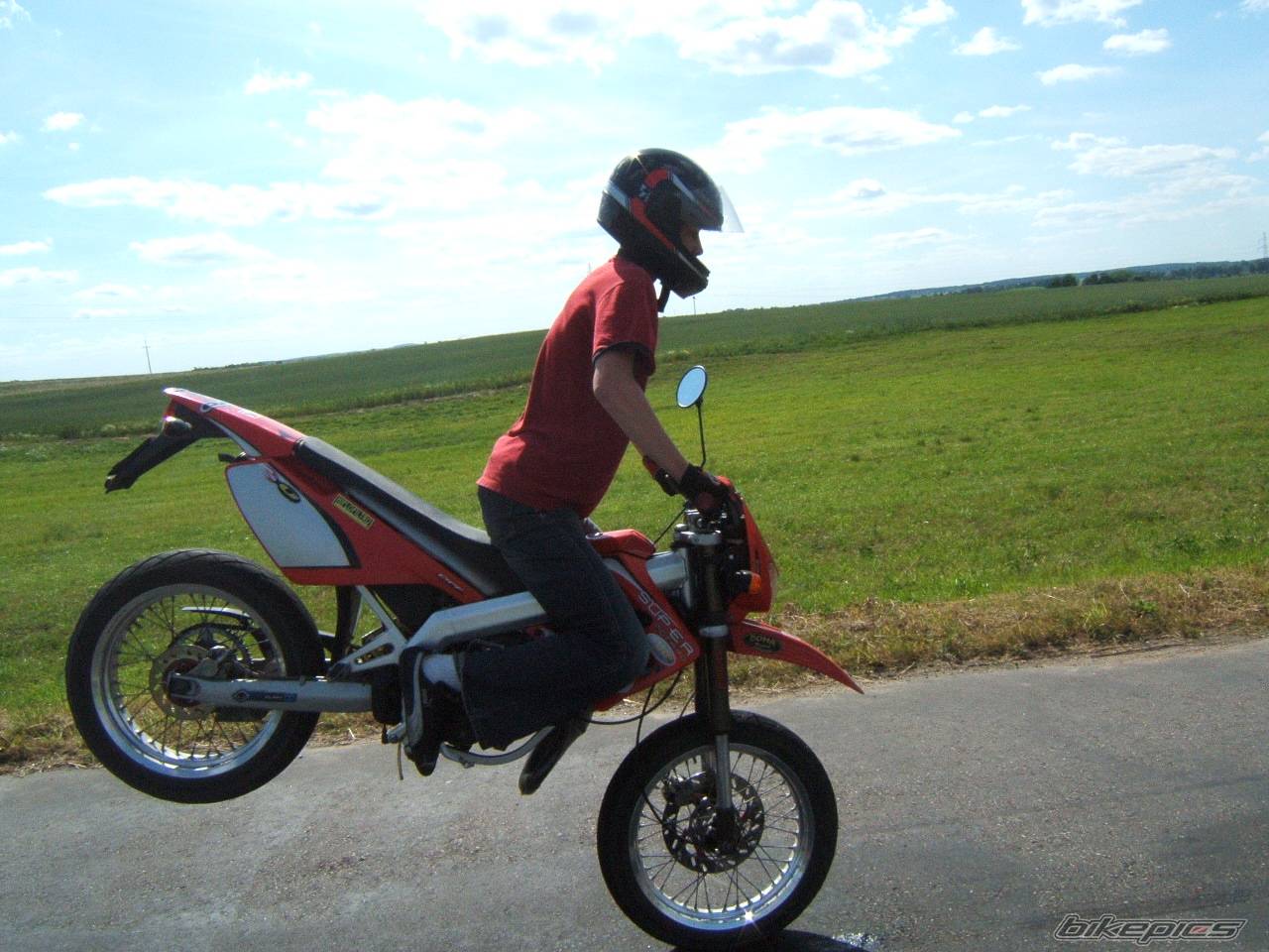 Bike Photo 384033