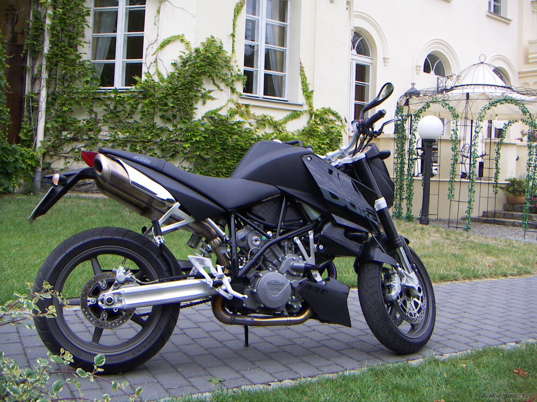 Bike Photo 398057