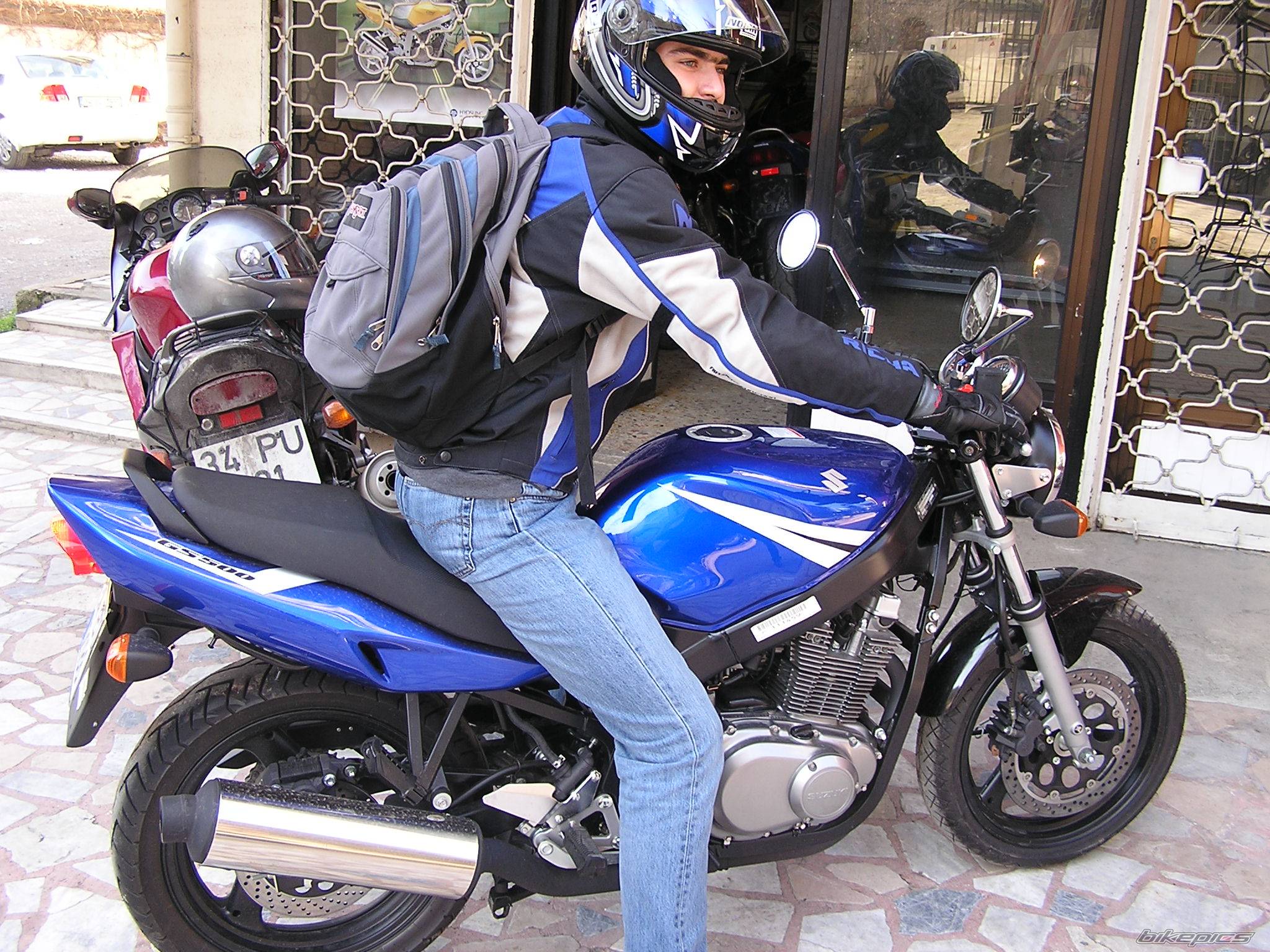 Photo 407380