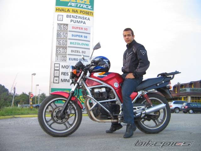 Photo 414175
