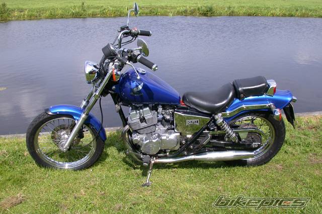 Photo 437443