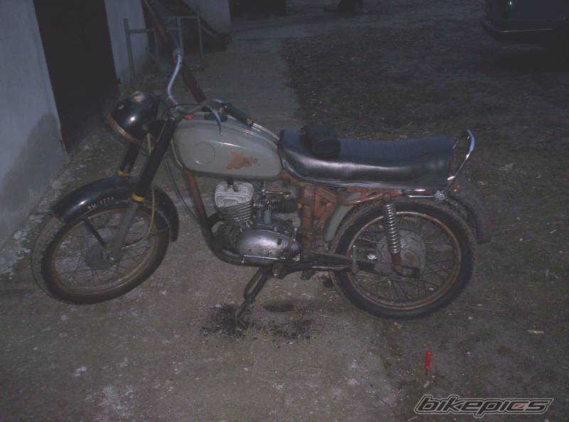 Photo 437991
