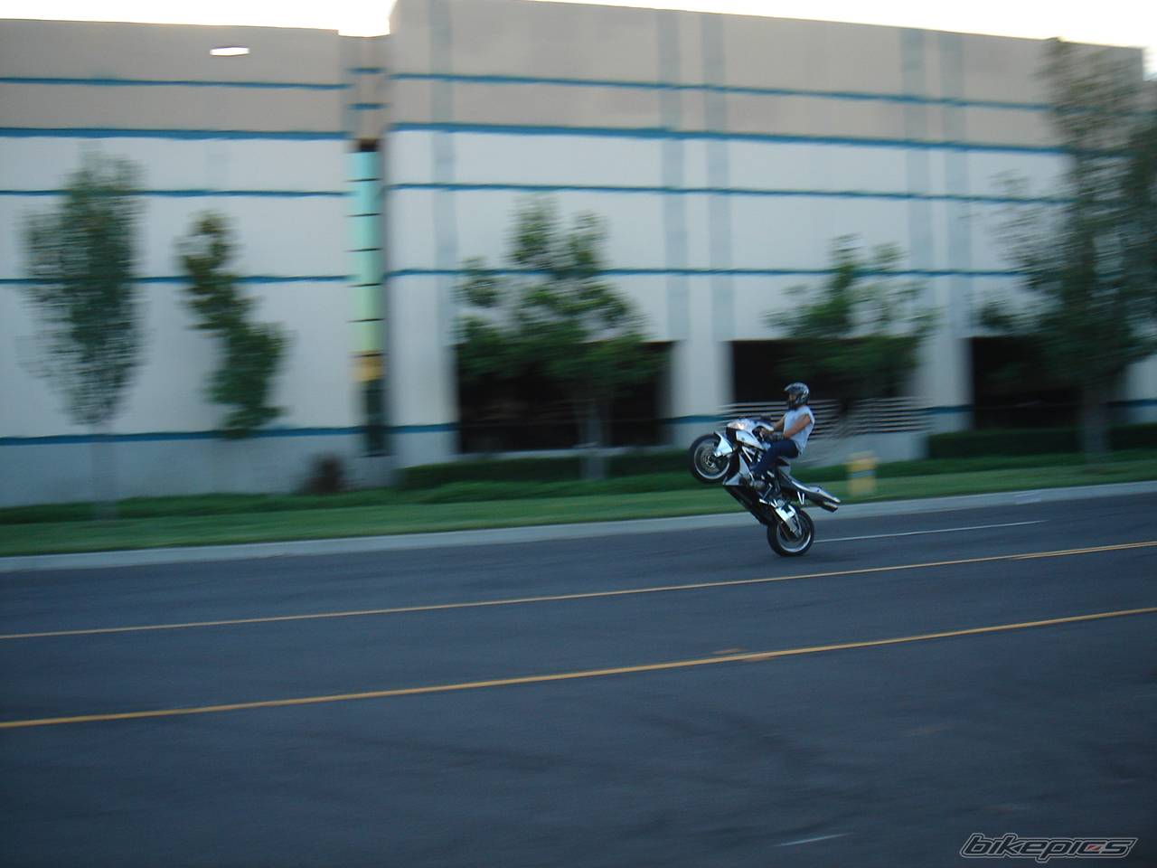 Photo 439375