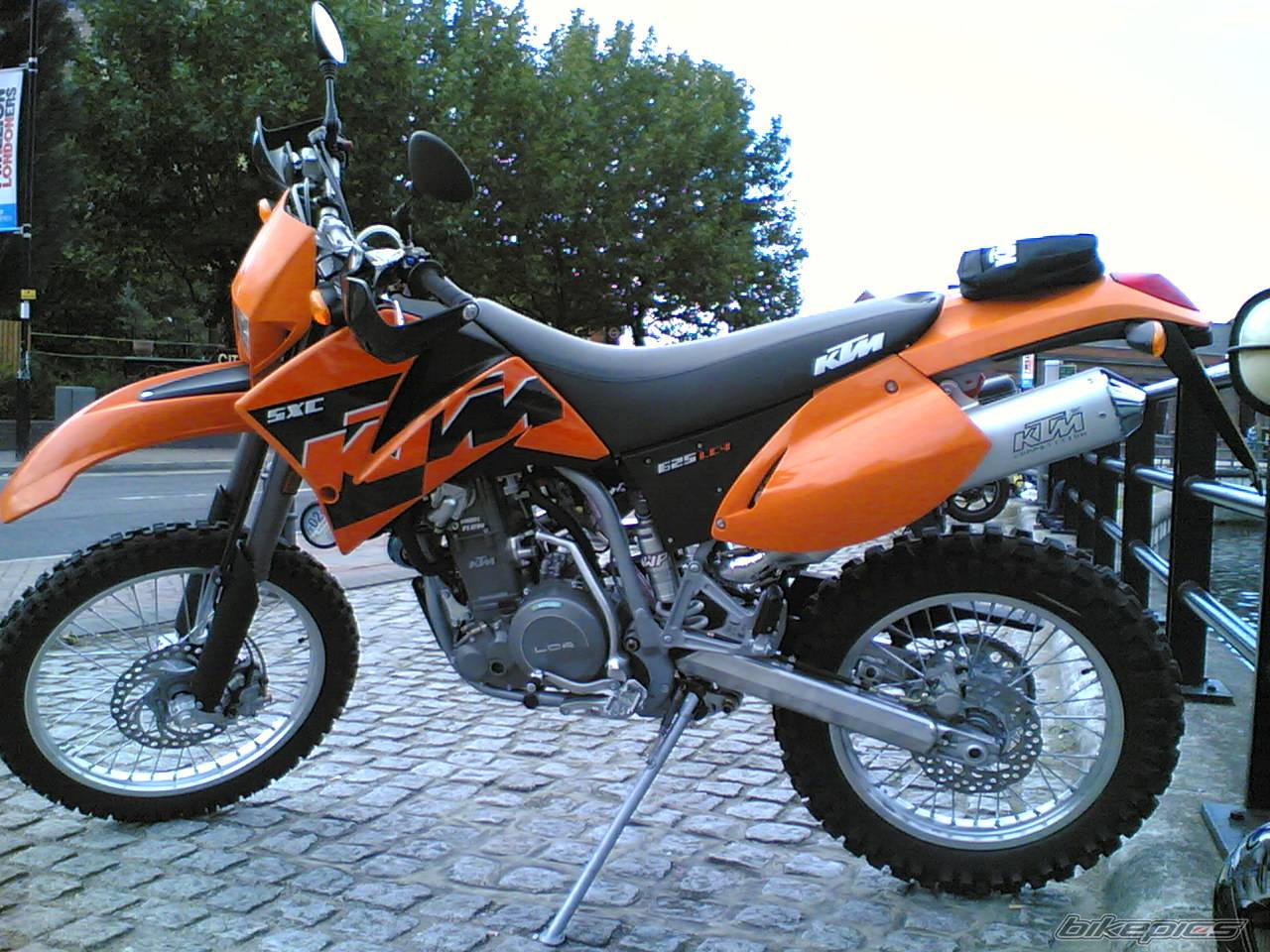 Photo 439995