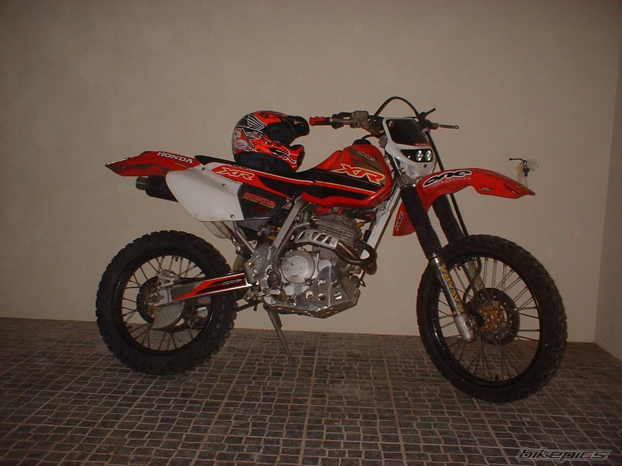 Photo 443375