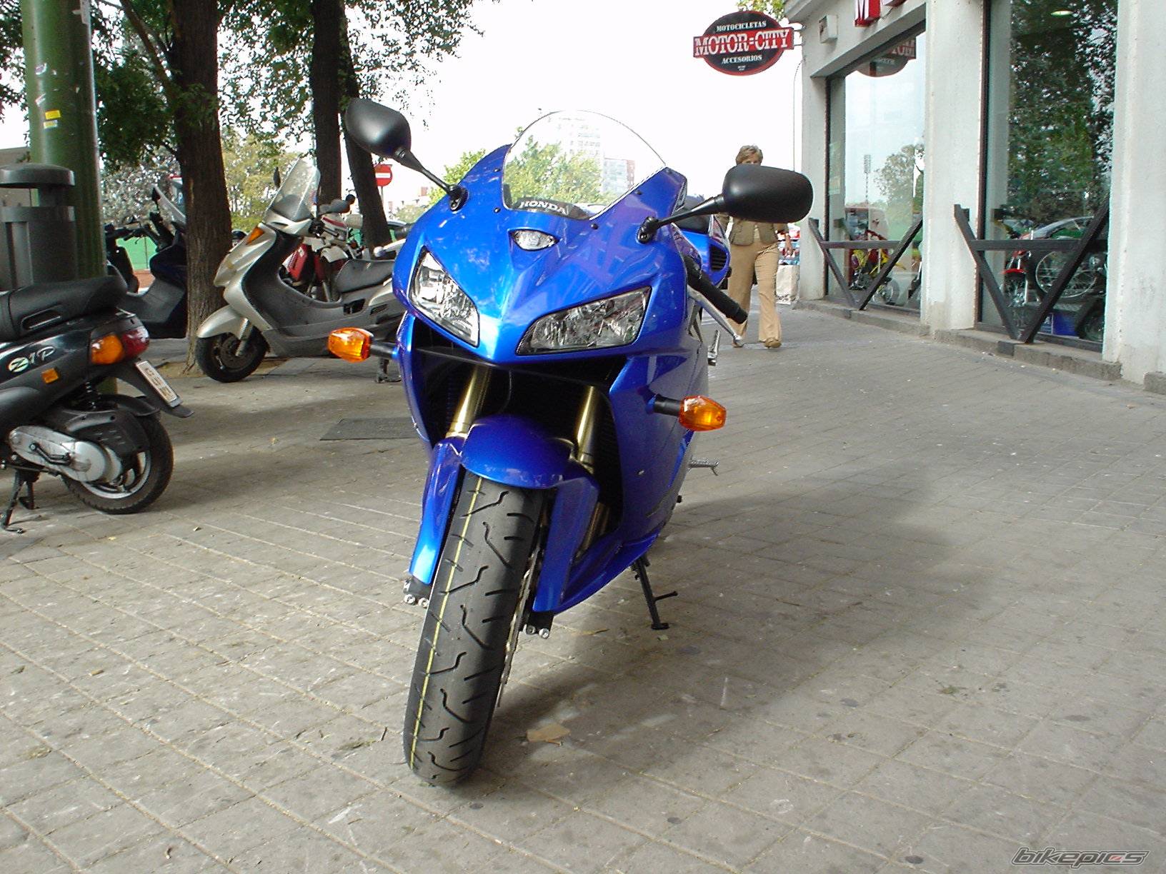 Photo 446095
