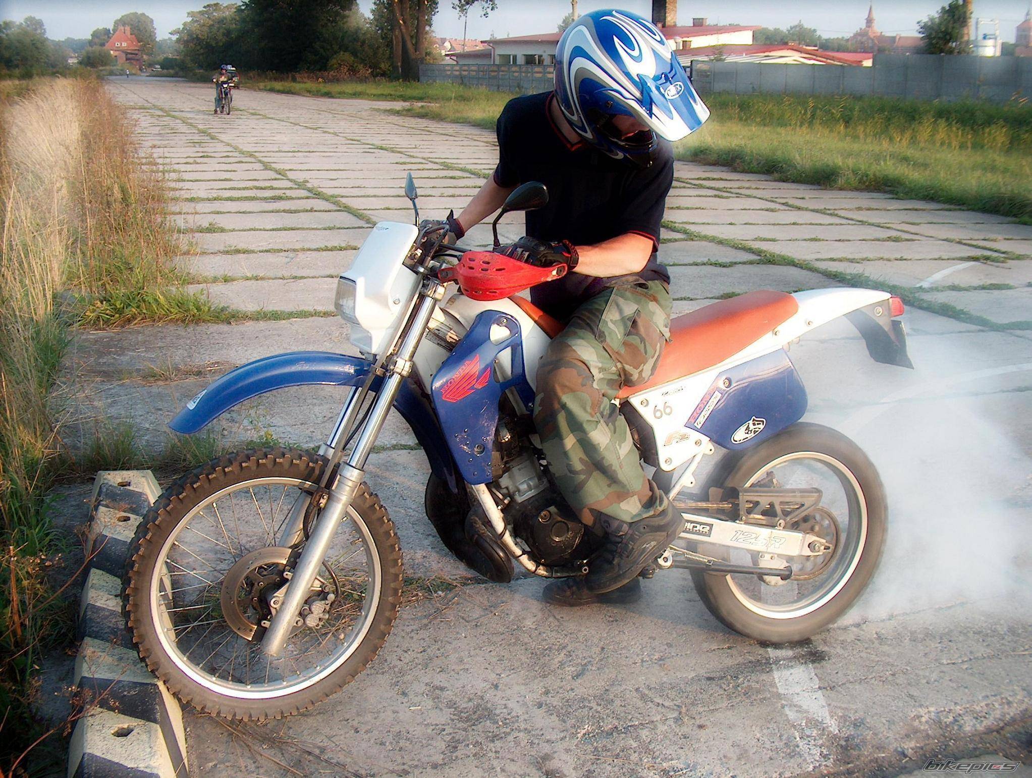 Bike Photo 449947