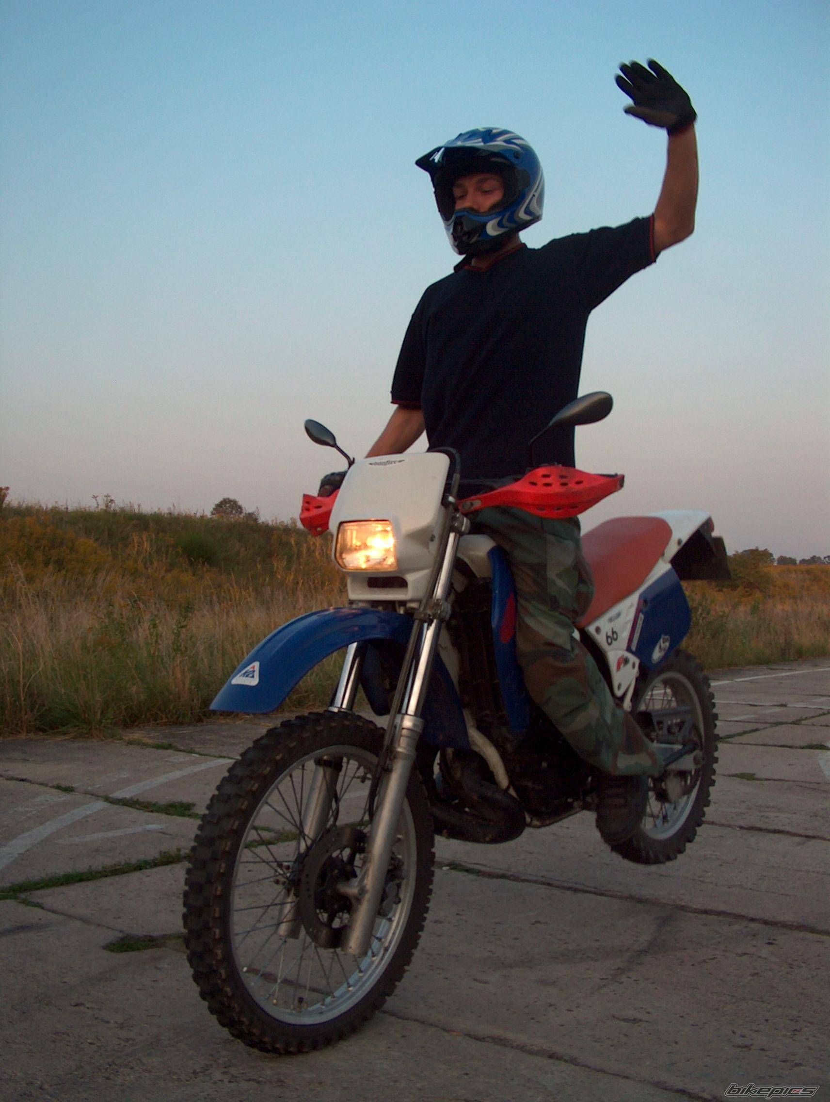 Bike Photo 449977