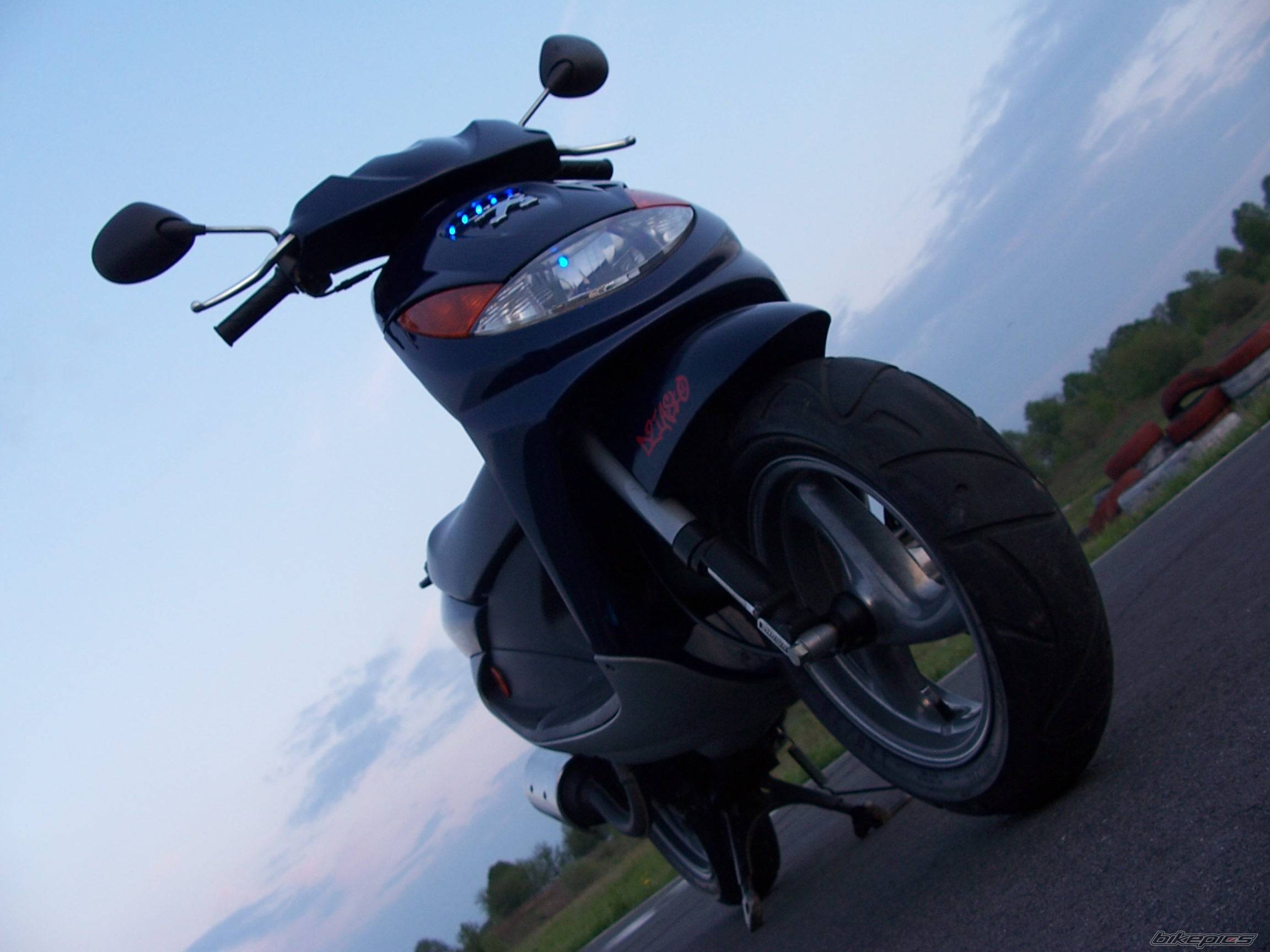 Bike Photo 586098