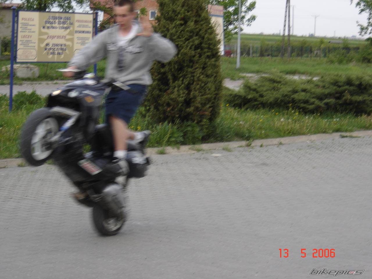 Photo 586775