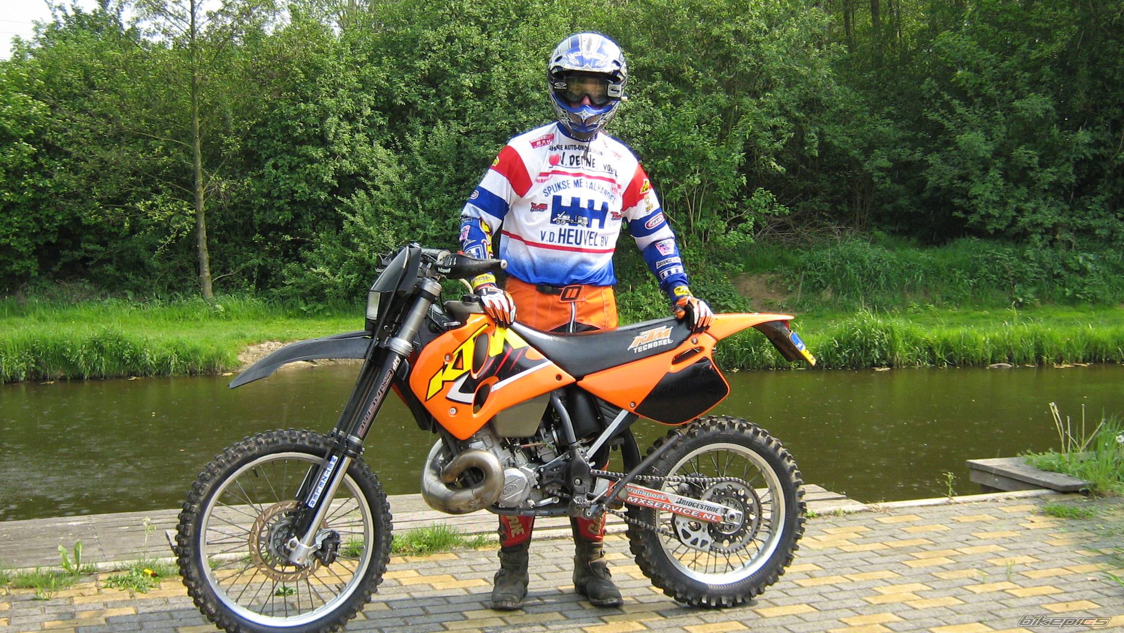 Bike Photo 586786