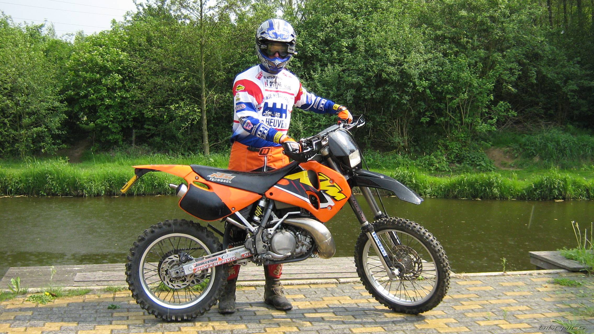Bike Photo 586789