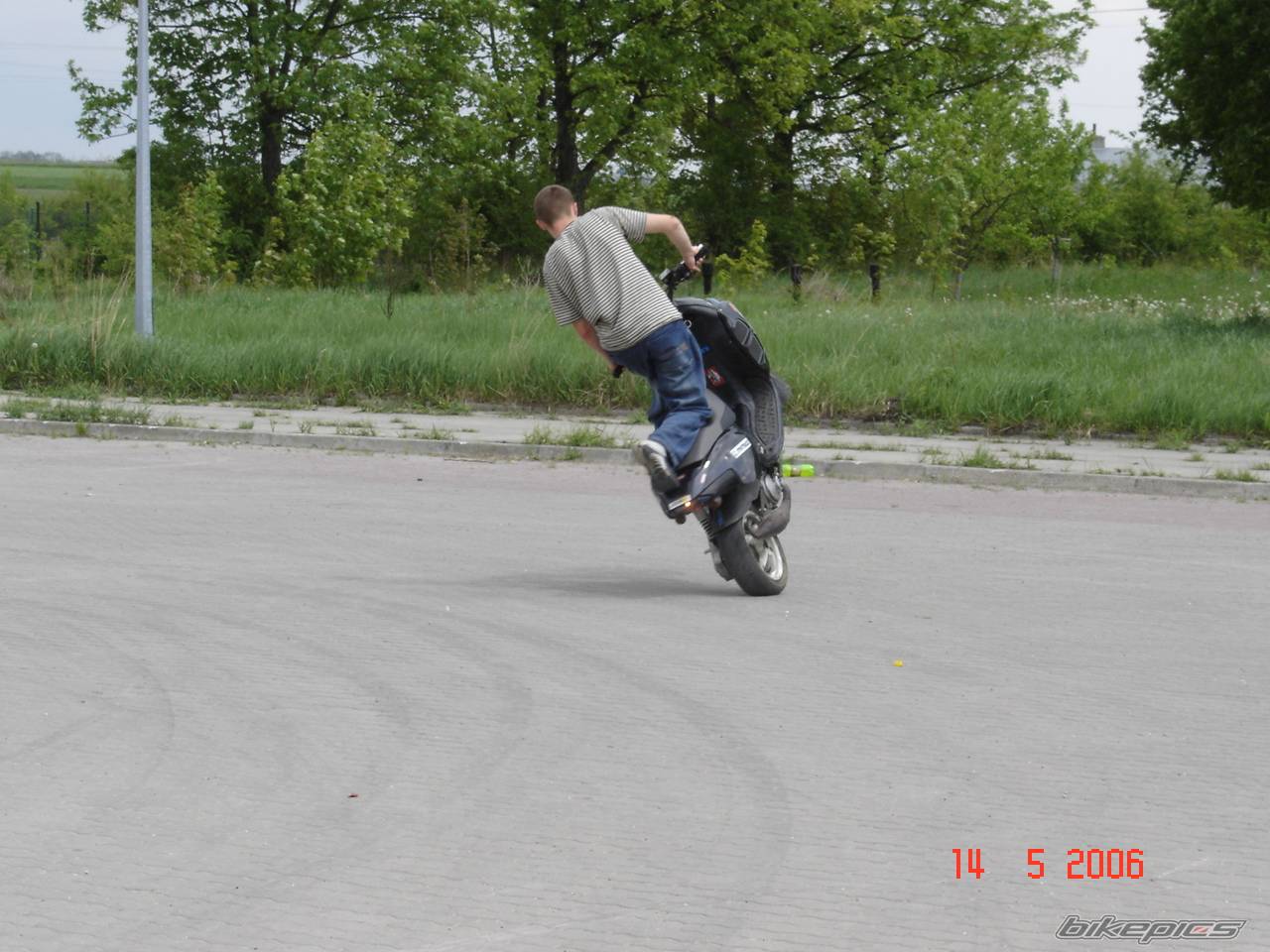 Bike Photo 587086