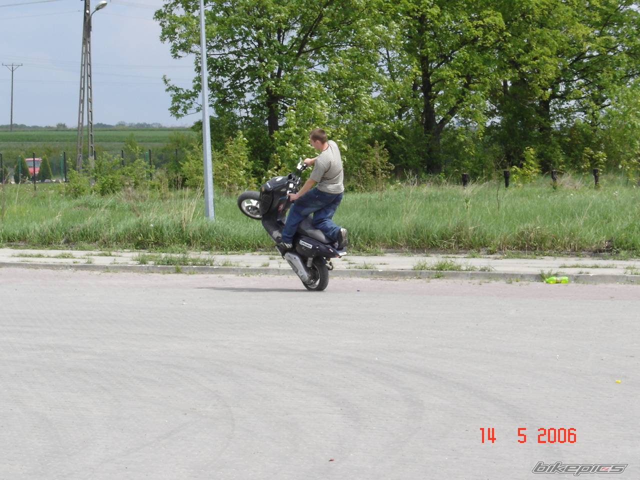 Bike Photo 587088