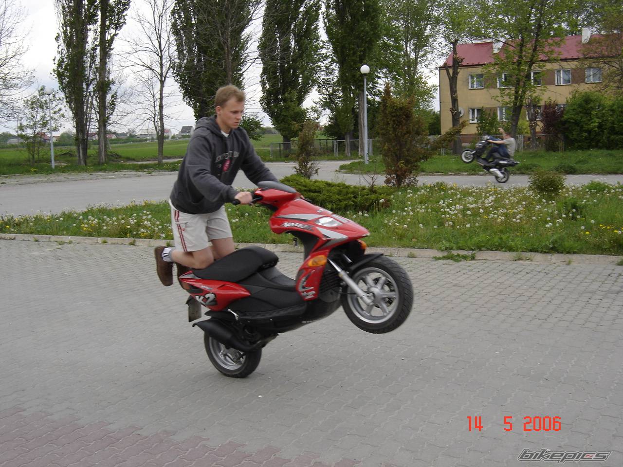 Photo 587093