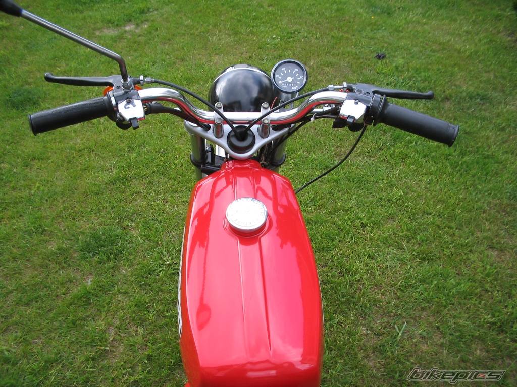 Bike Photo 587380