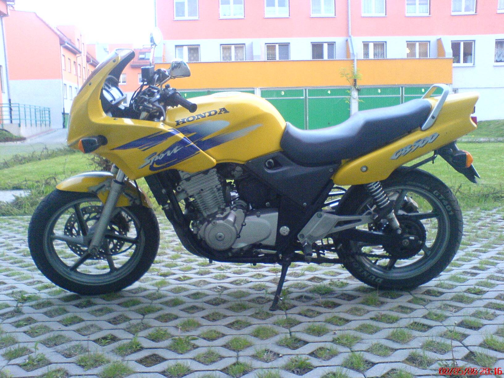 Bike Photo 588165