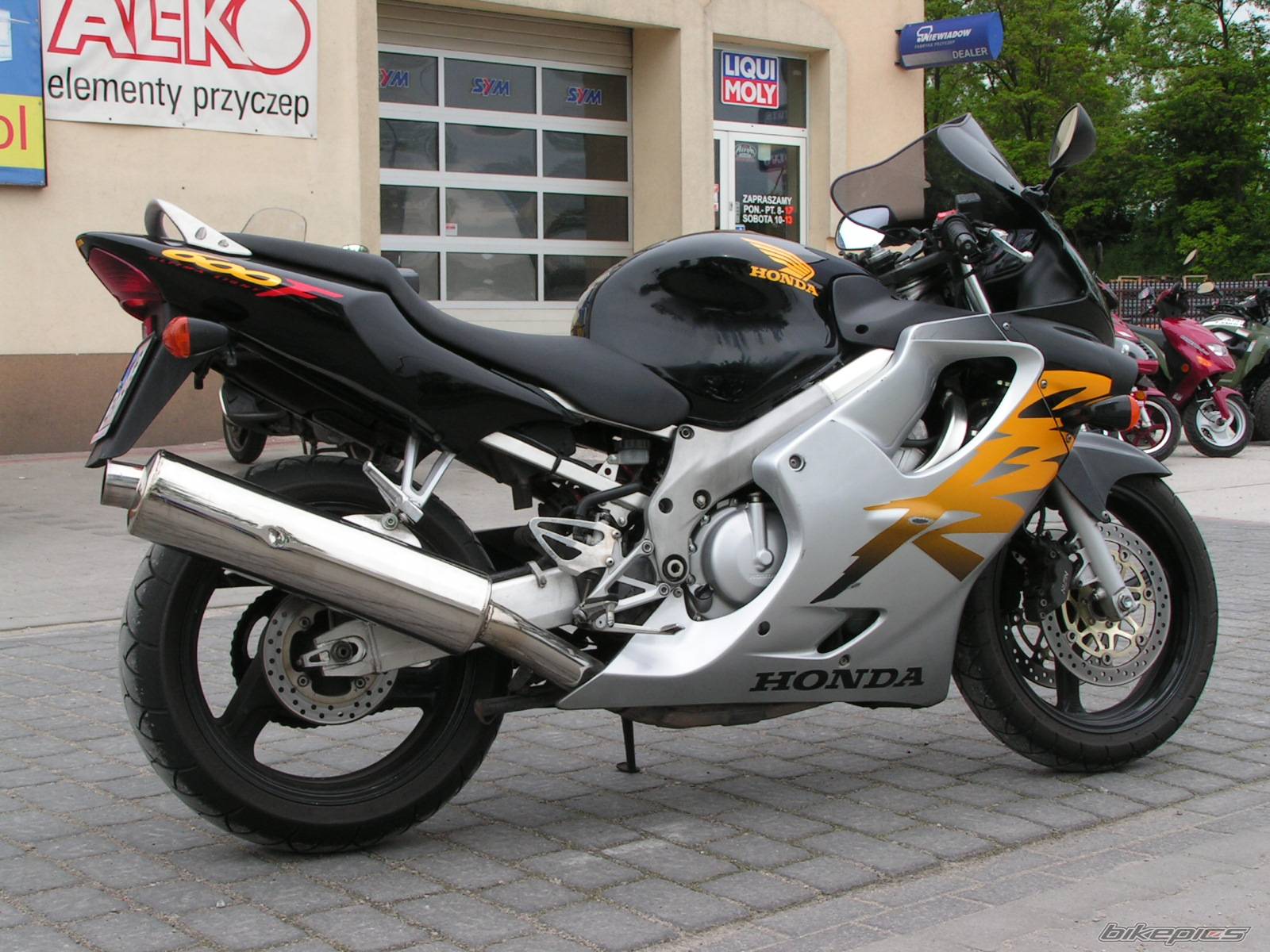 Bike Photo 592480
