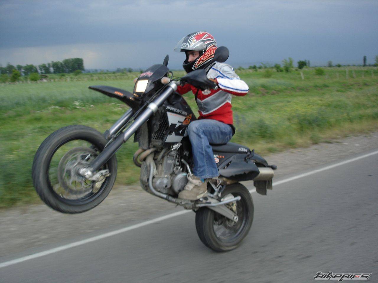 Bike Photo 596436