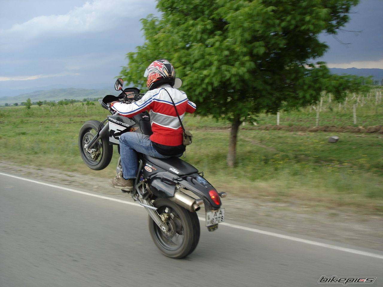Bike Photo 596440