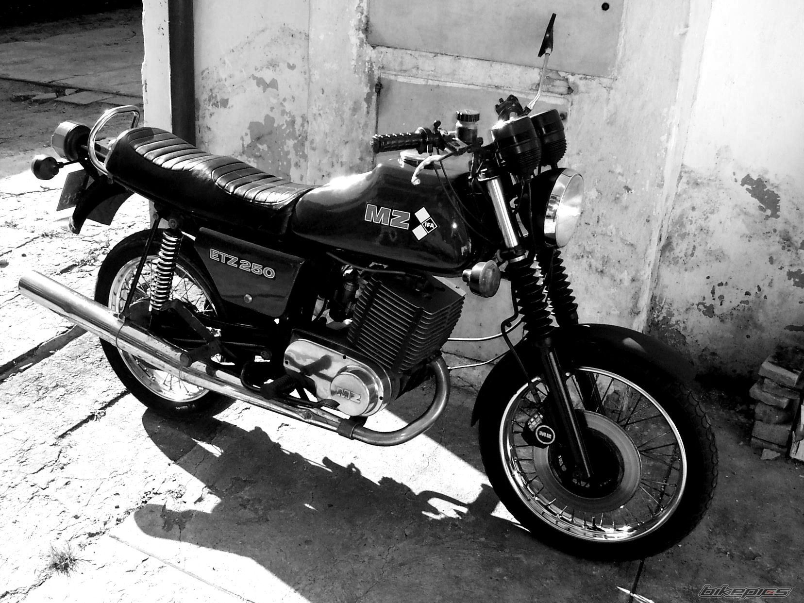Bike Photo 610595