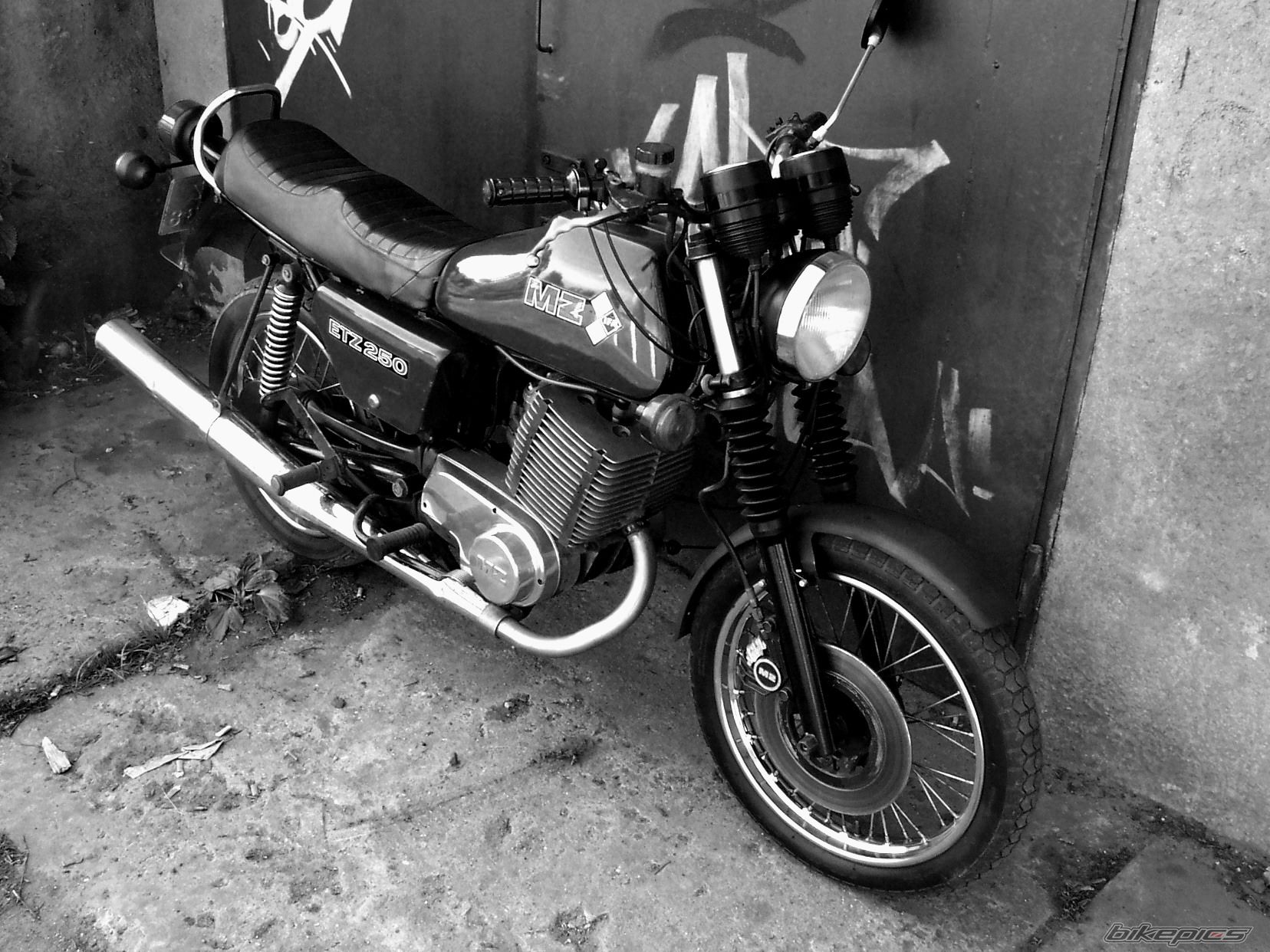 Bike Photo 610604