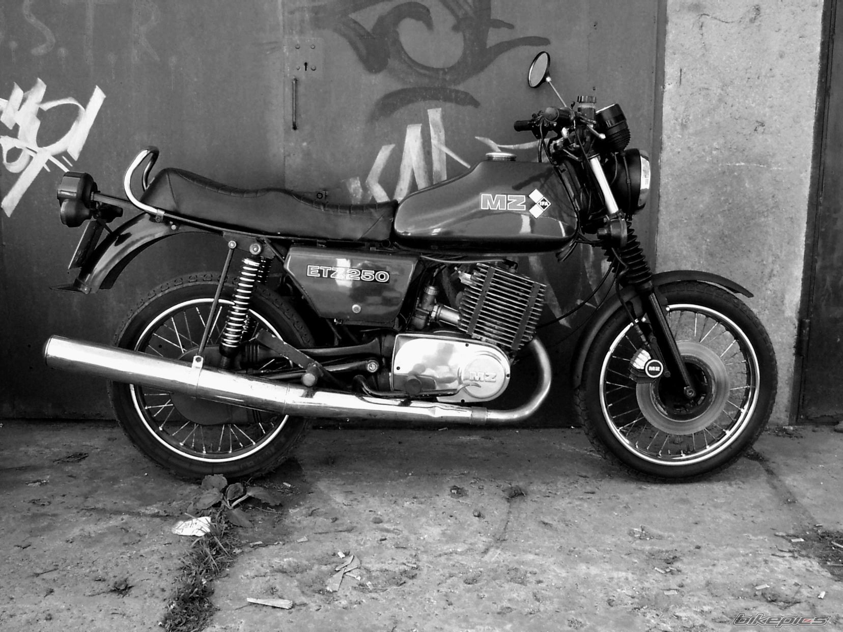 Bike Photo 610606