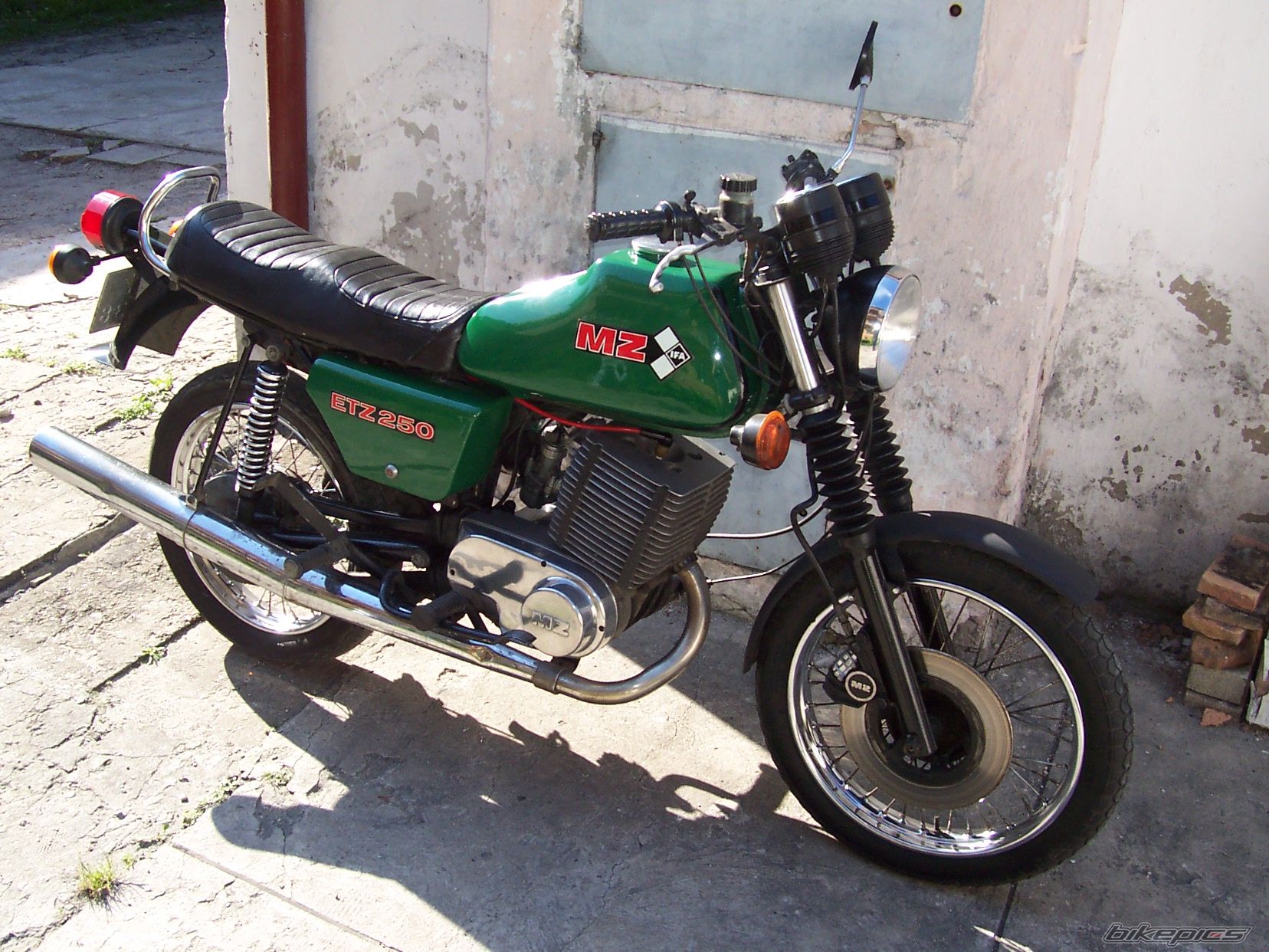 Bike Photo 610613