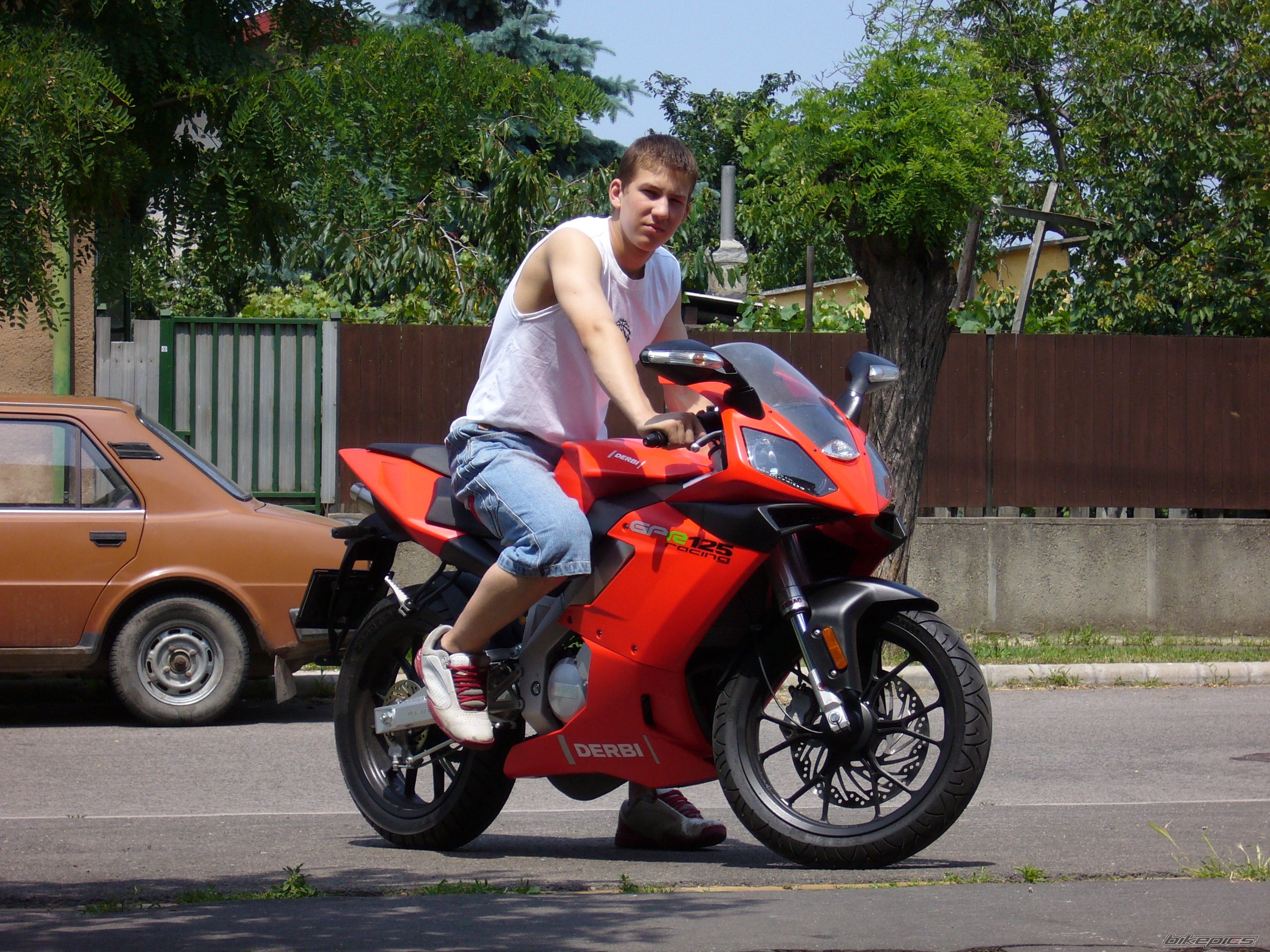 Bike Photo 614093