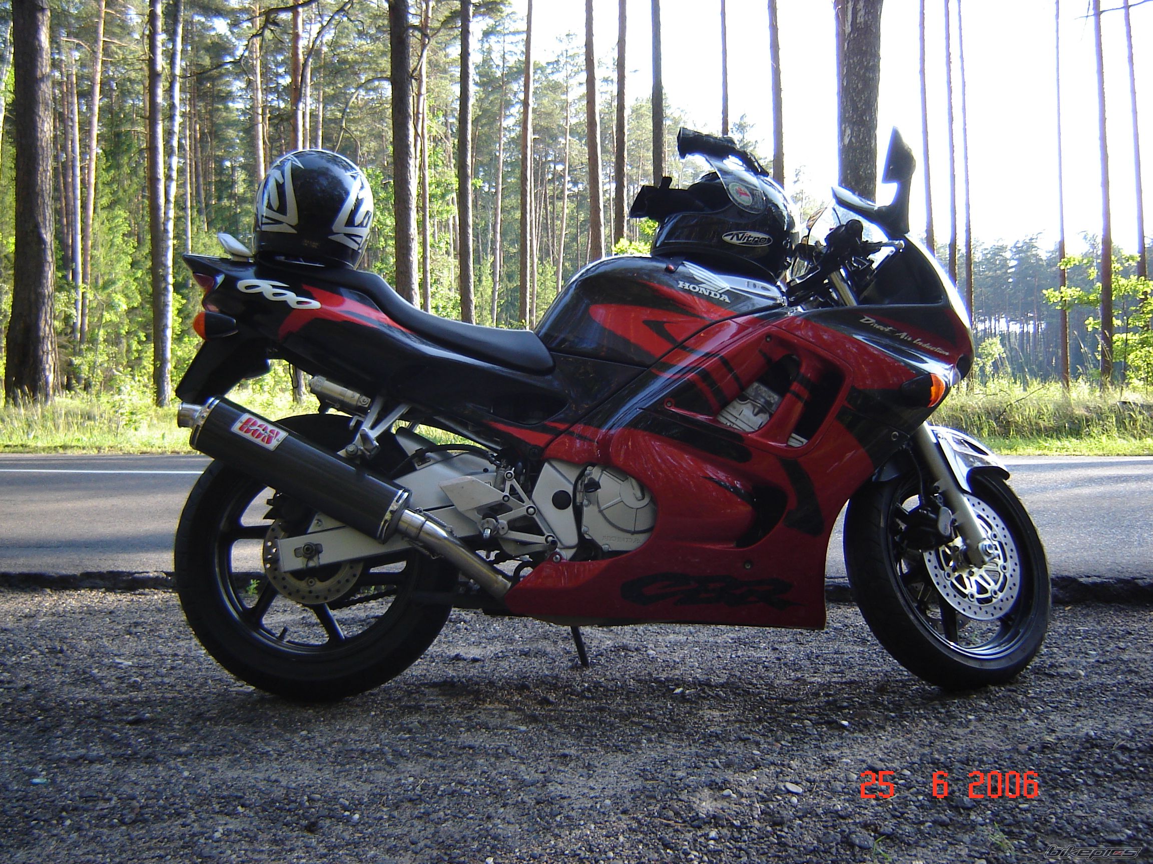 Photo 619875