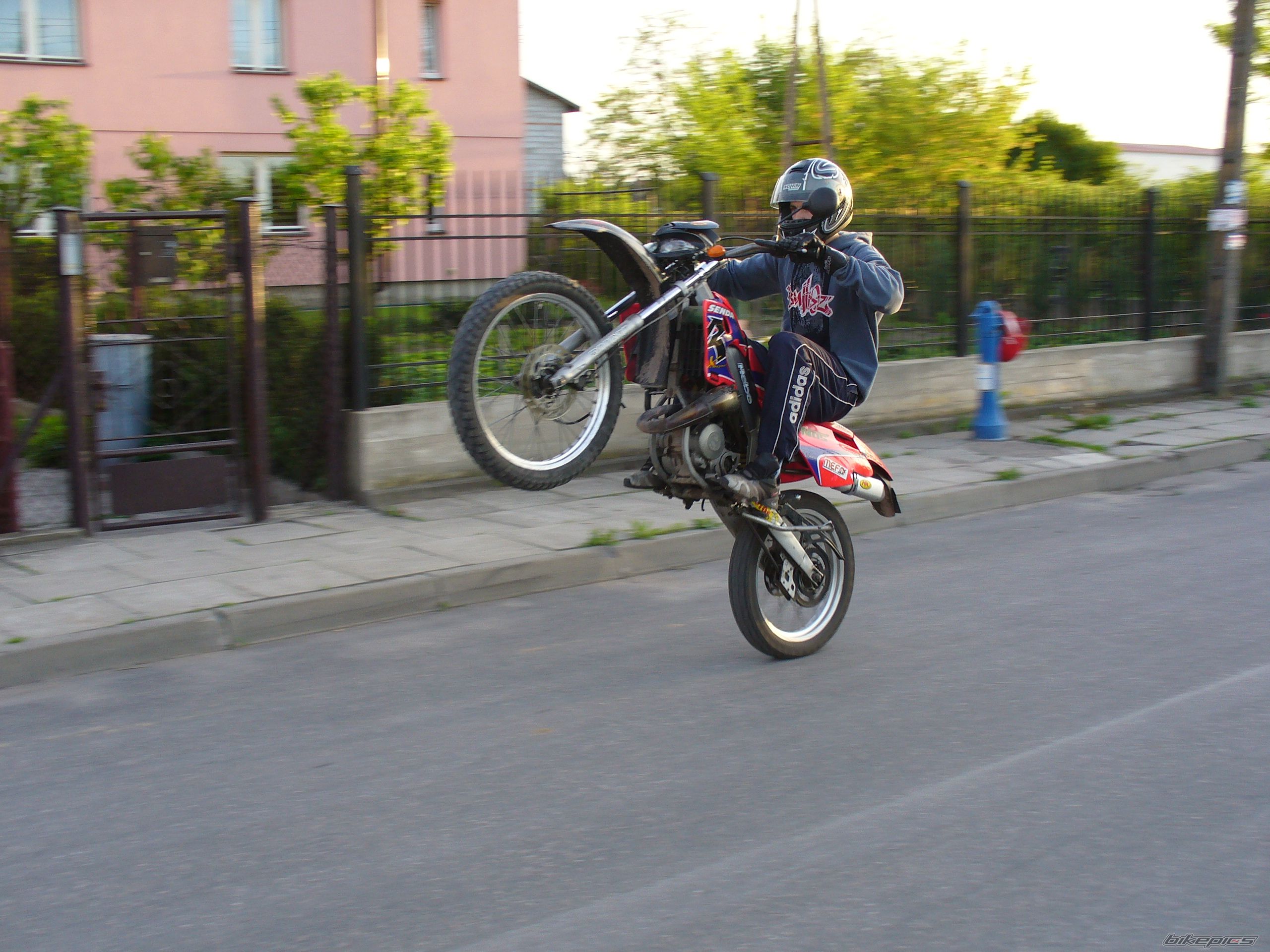 Photo 634598