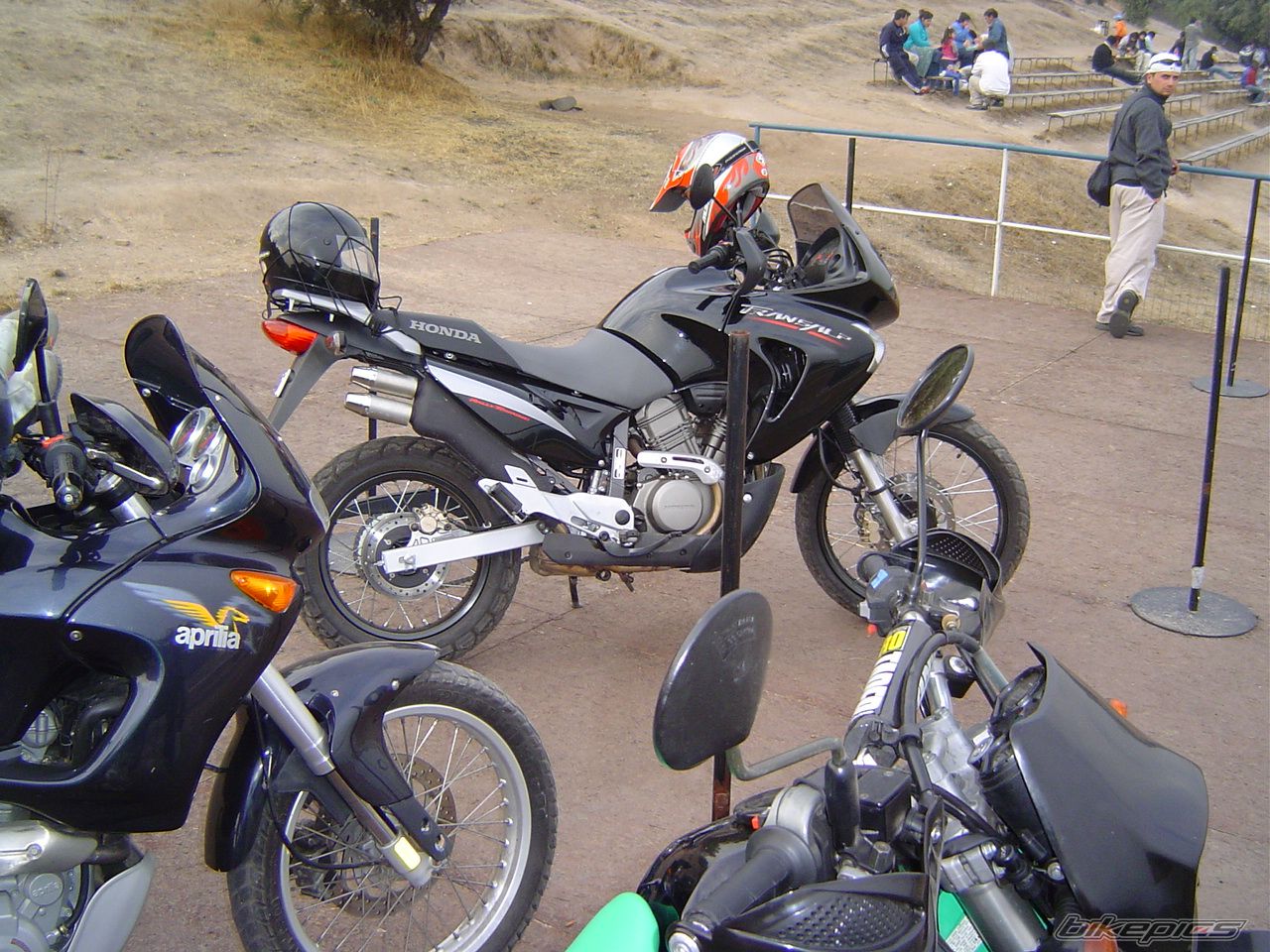 Photo 646009