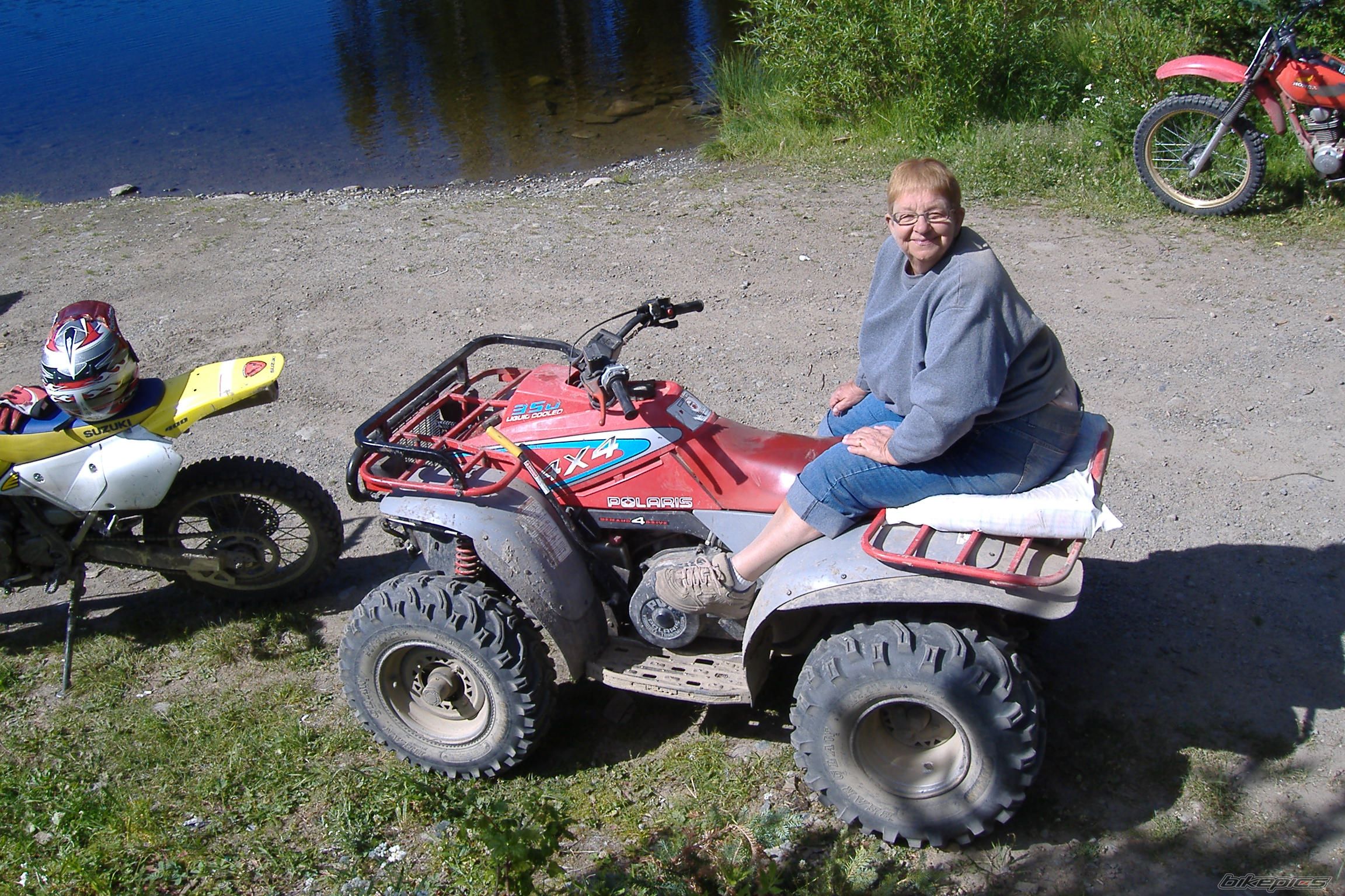 Photo 646937