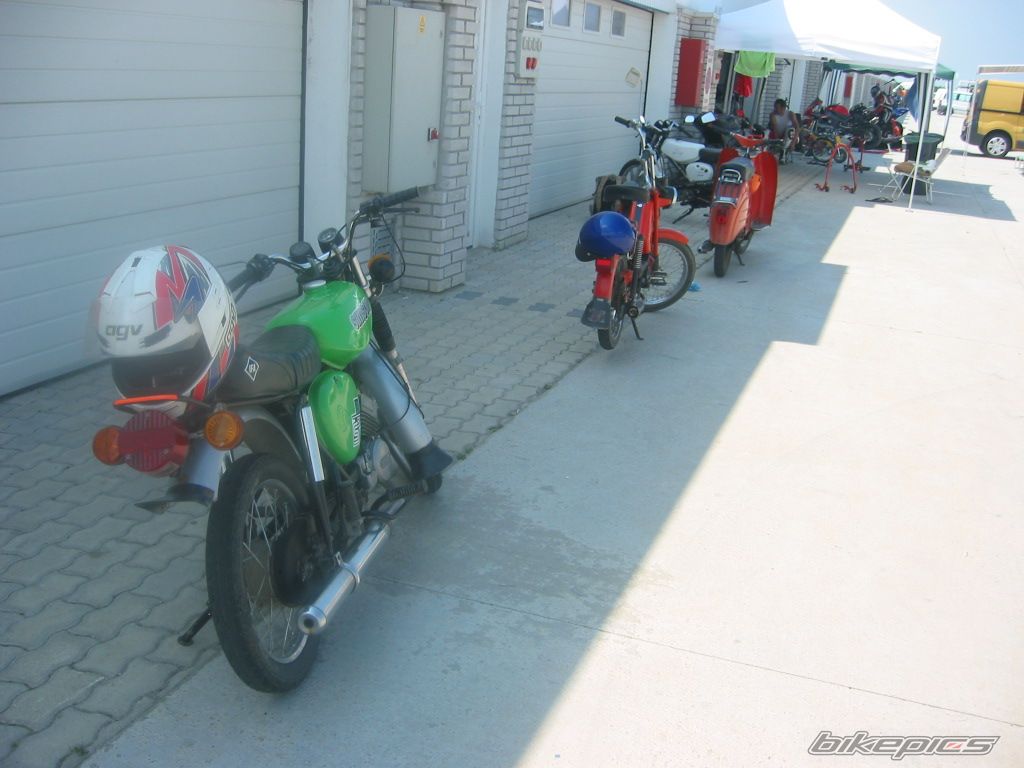 Photo 647136