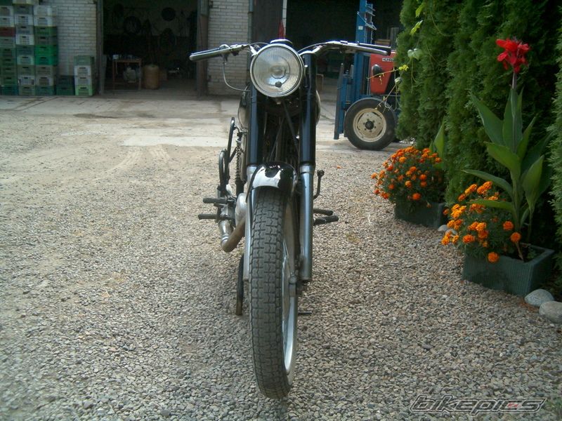 Photo 648117