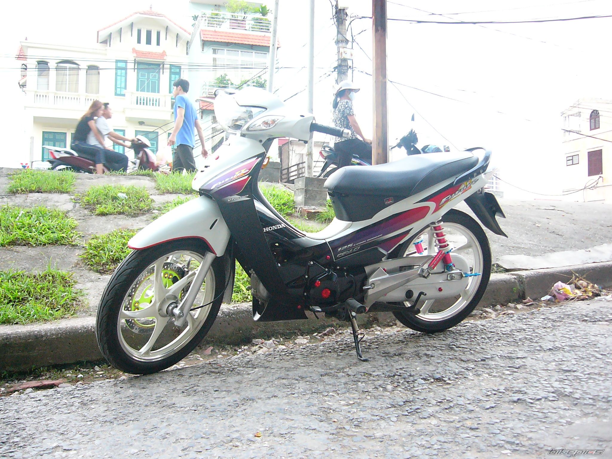 Photo 649924