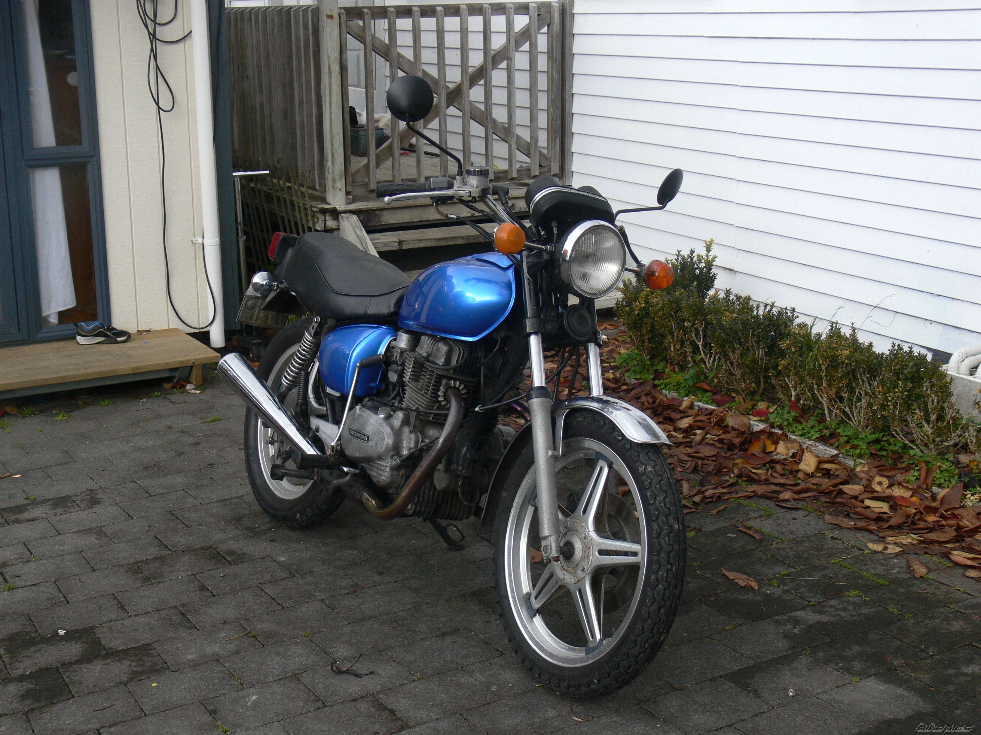 Photo 651713