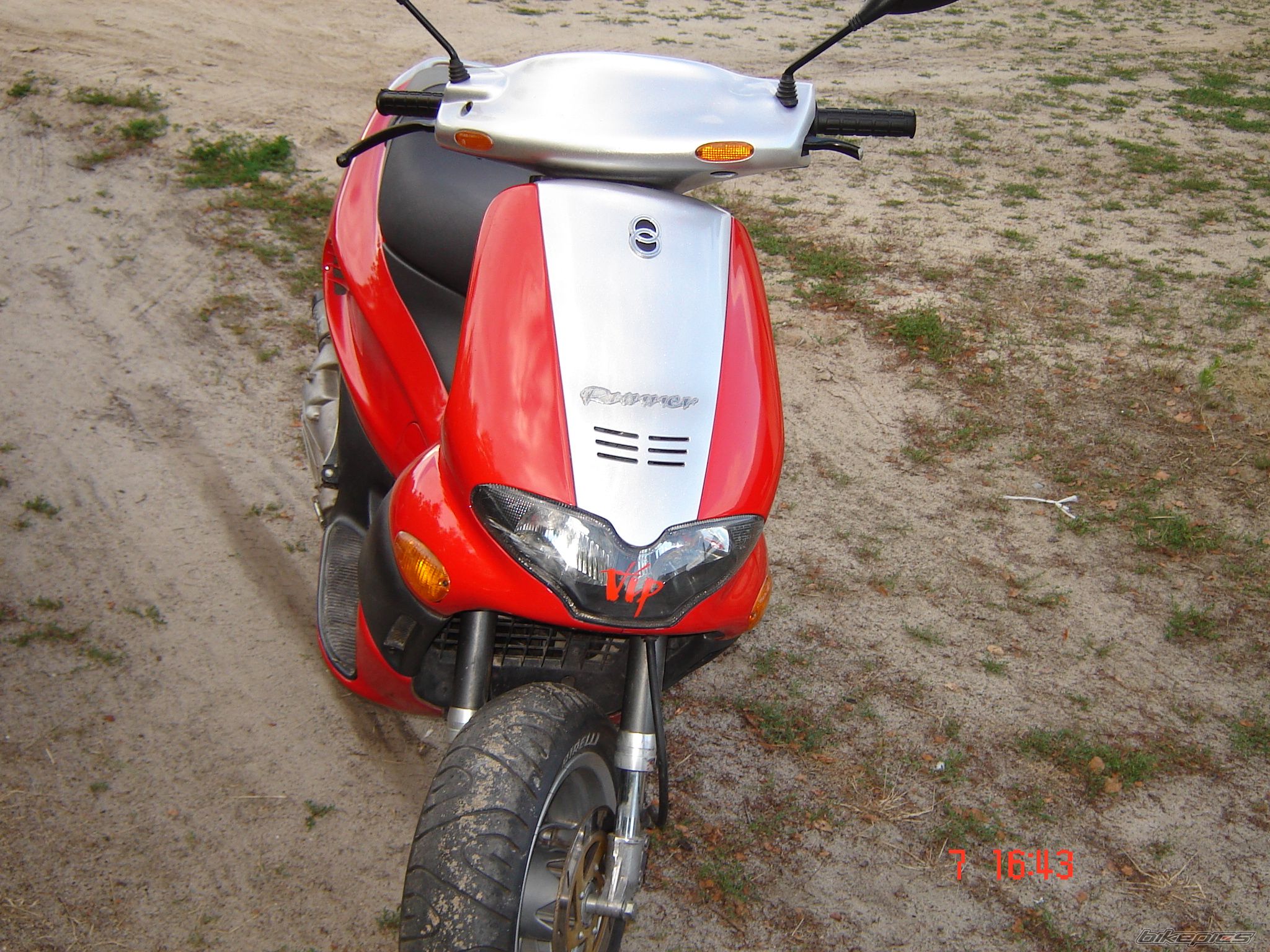 Photo 651761