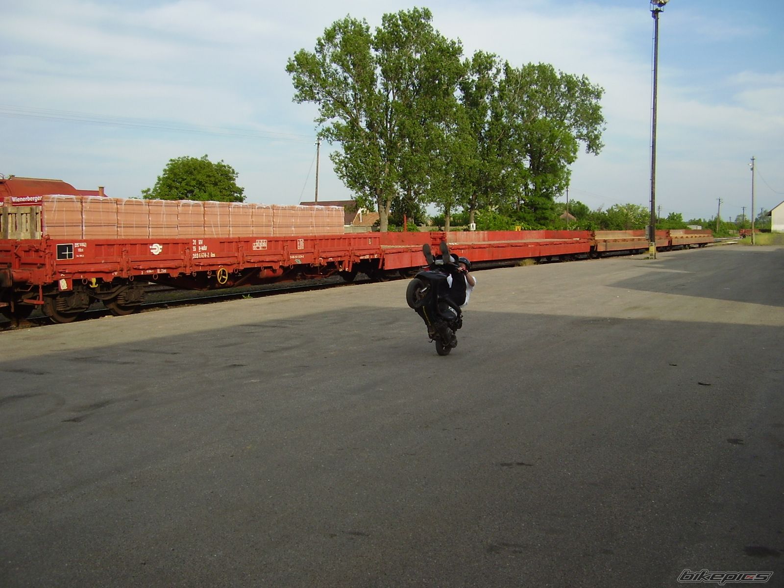 Photo 655376