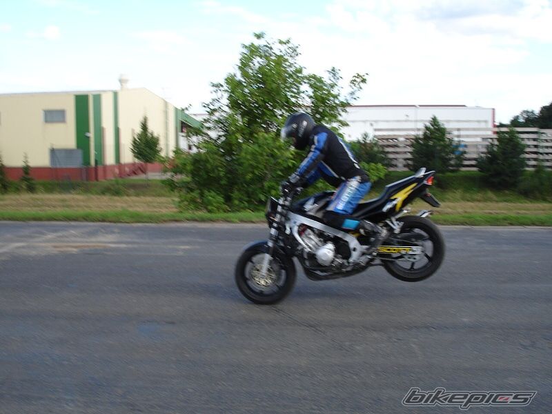 Photo 655942