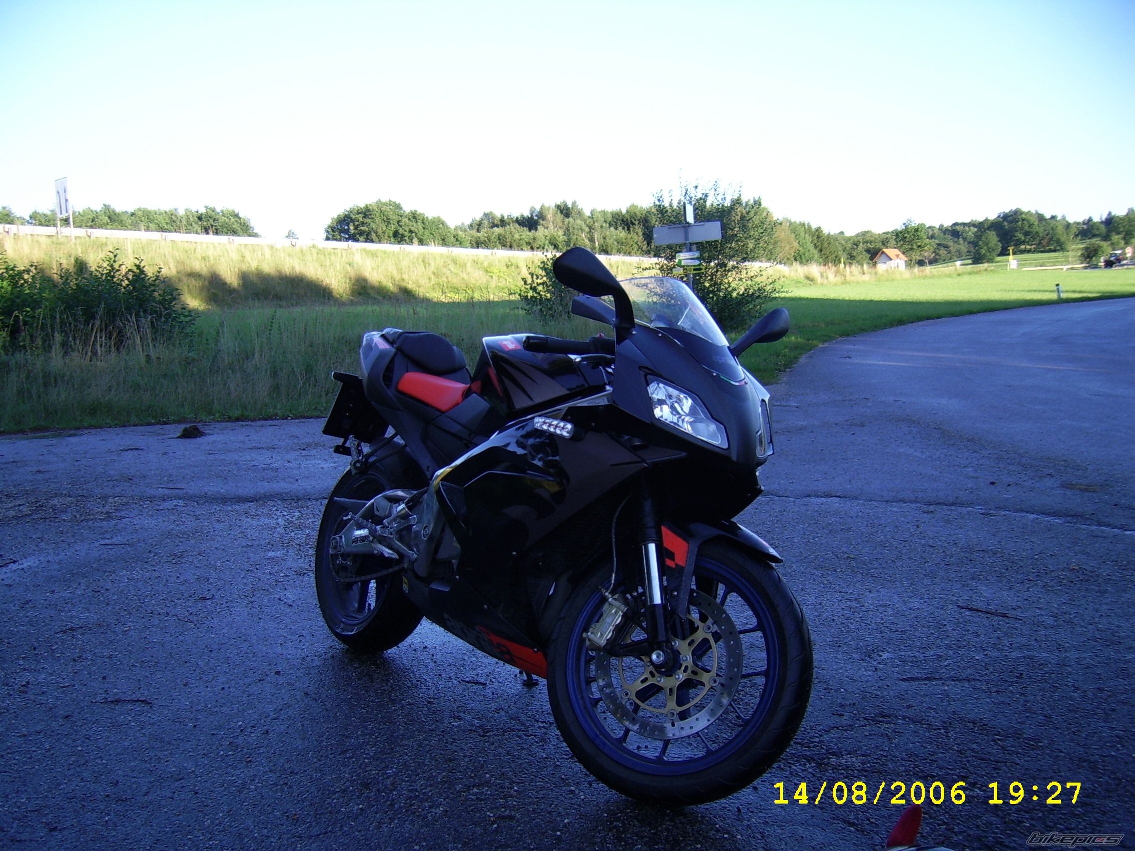 Photo 656339