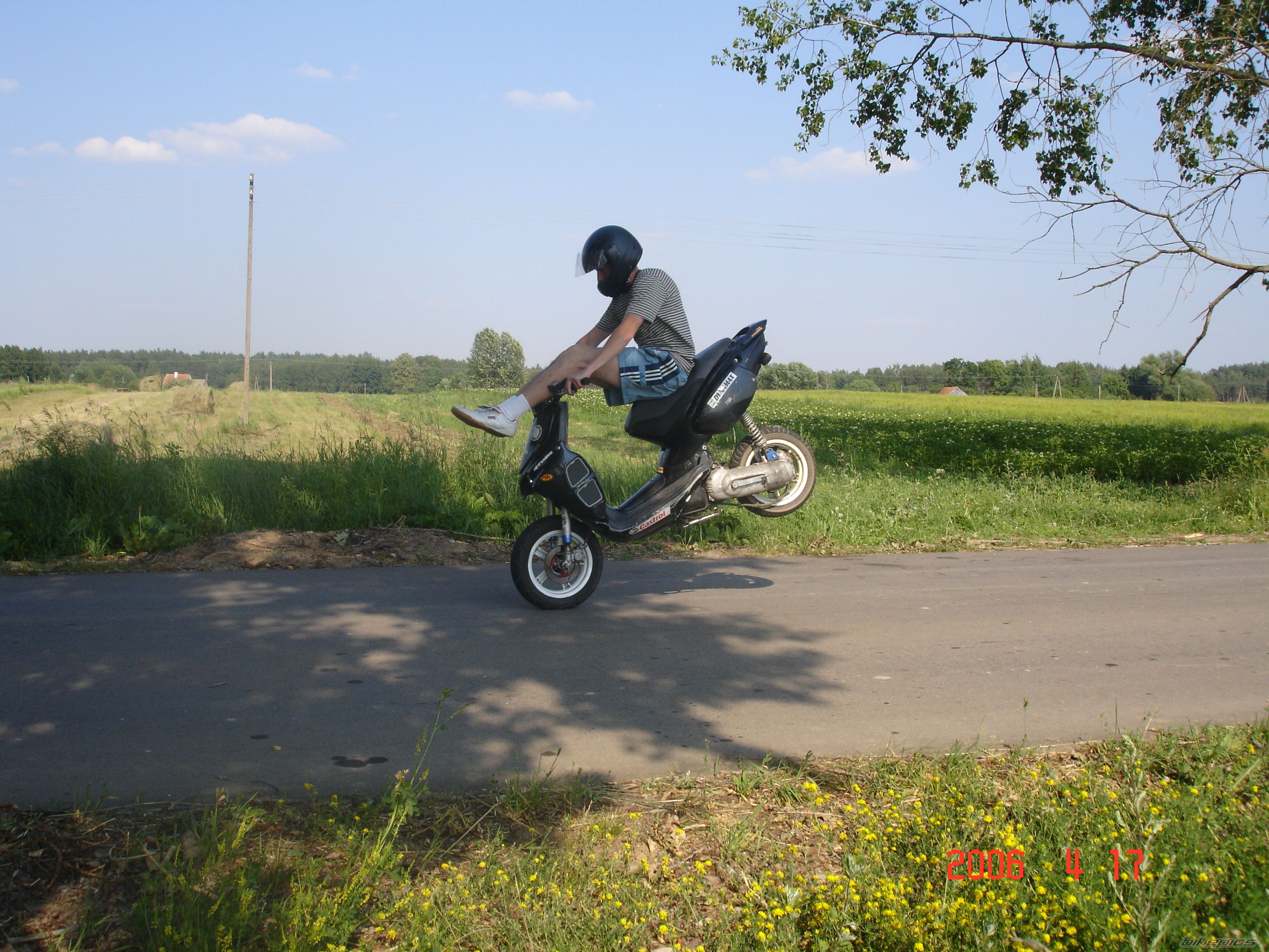 Photo 657992