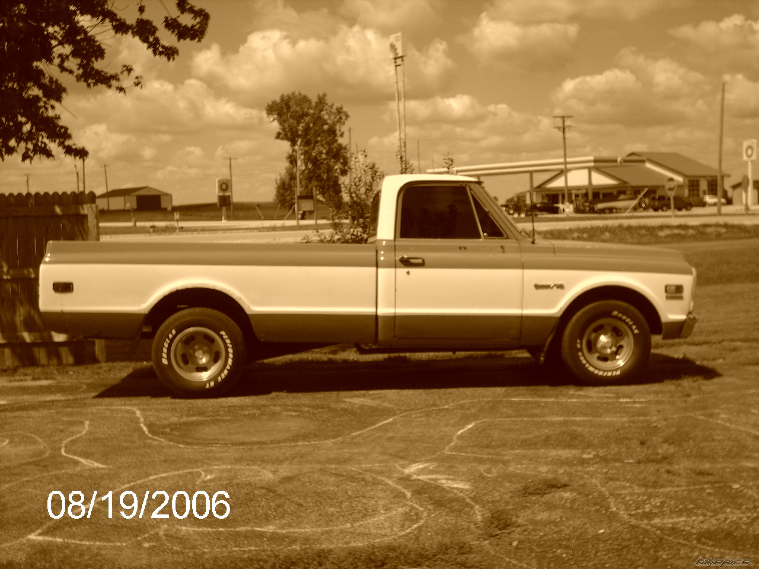 Photo 665689