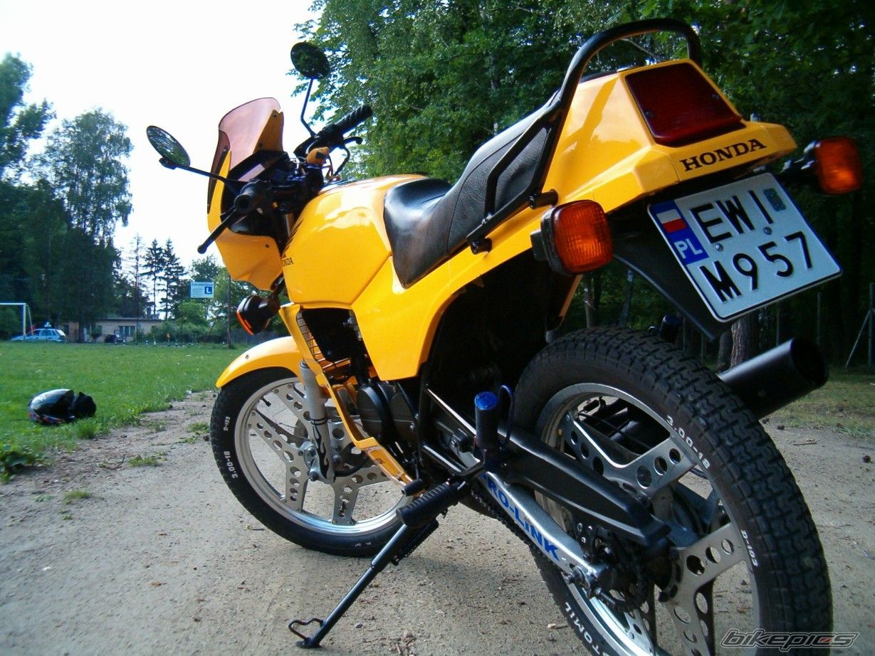 Photo 668840