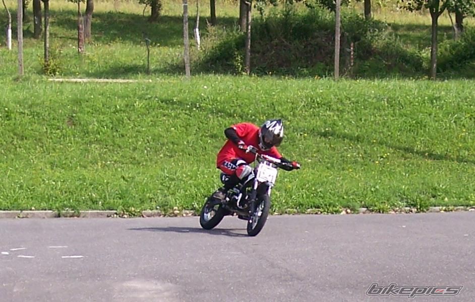 Photo 669437