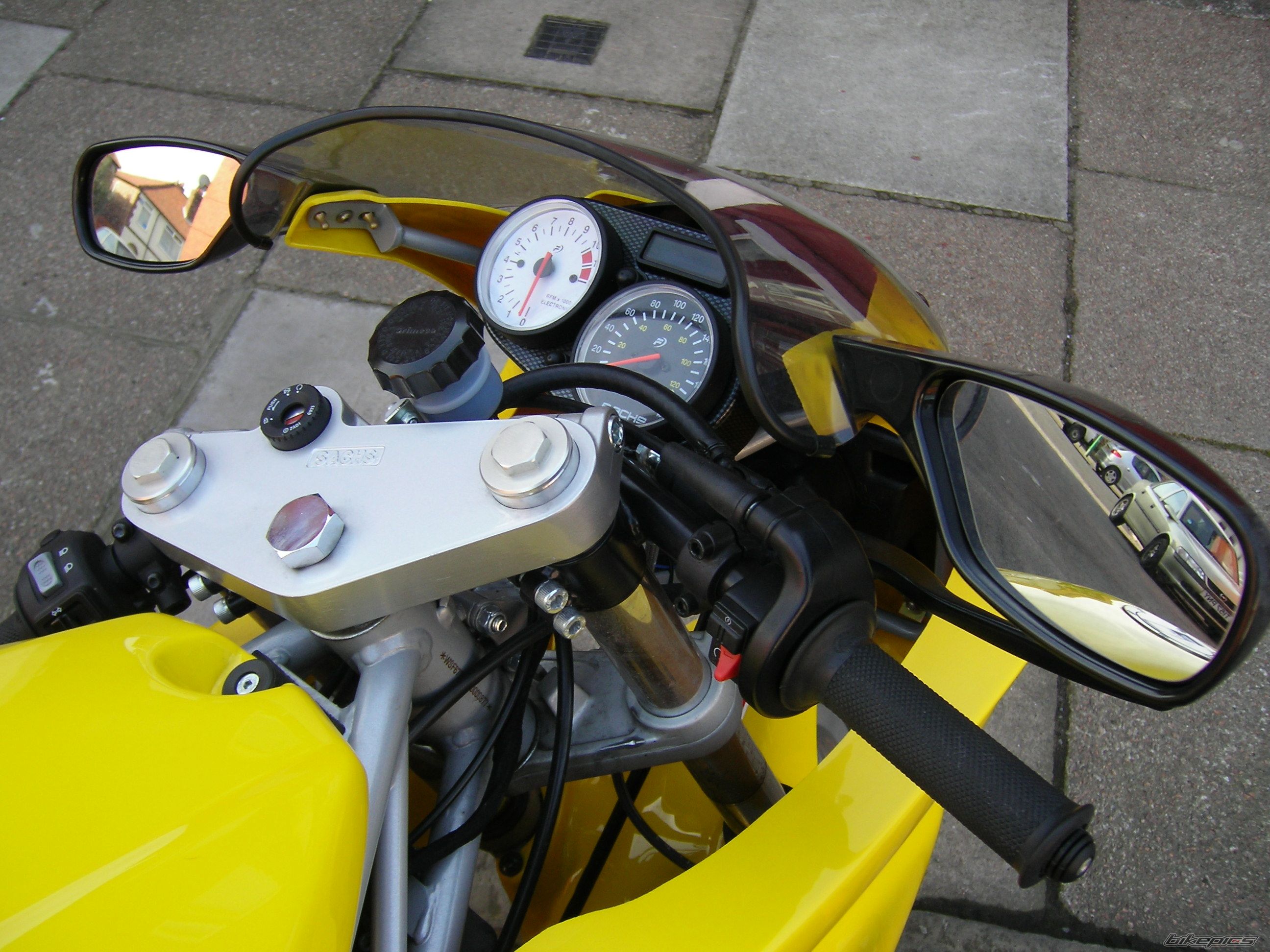 Photo 671811