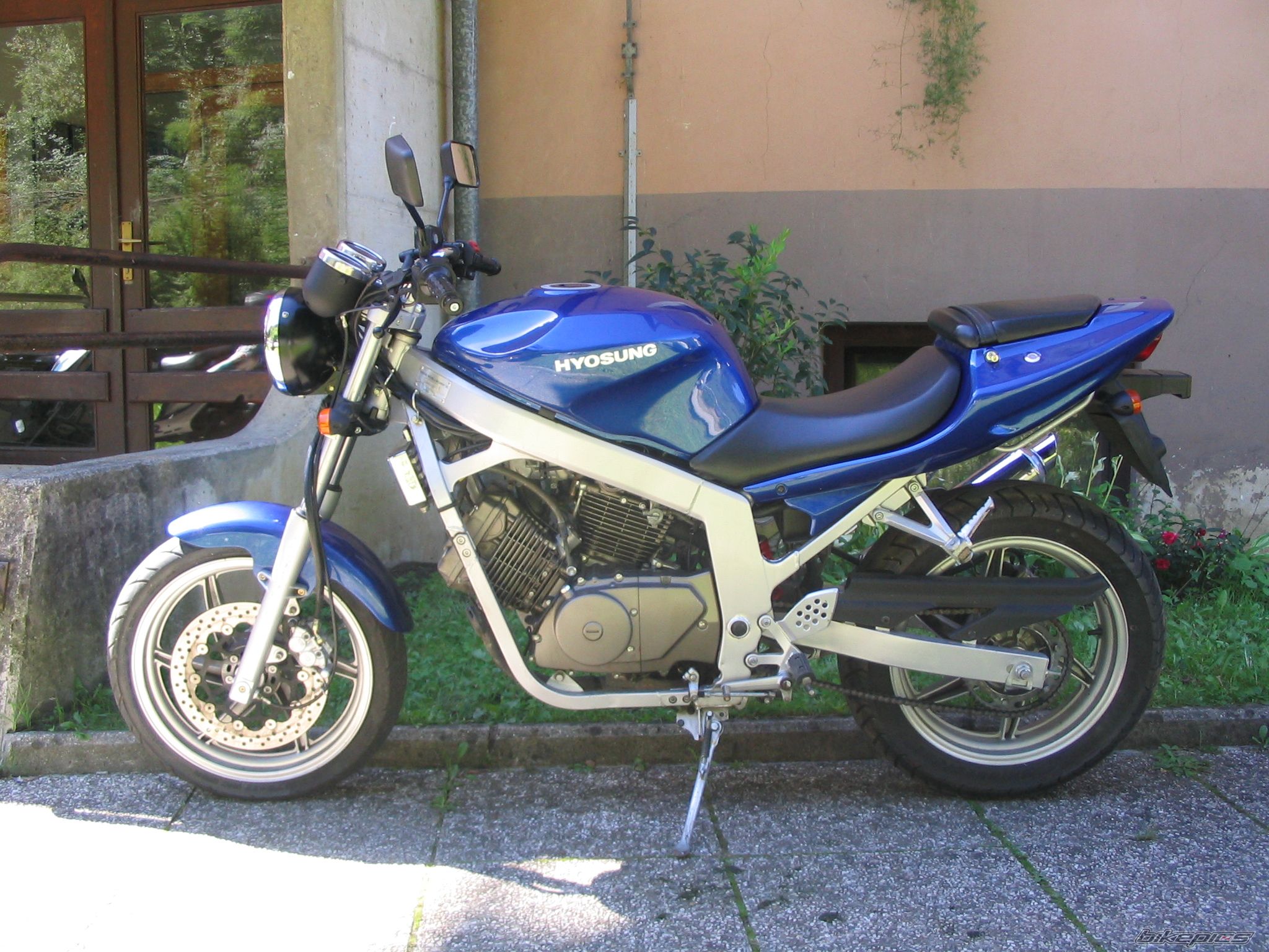 Photo 672876