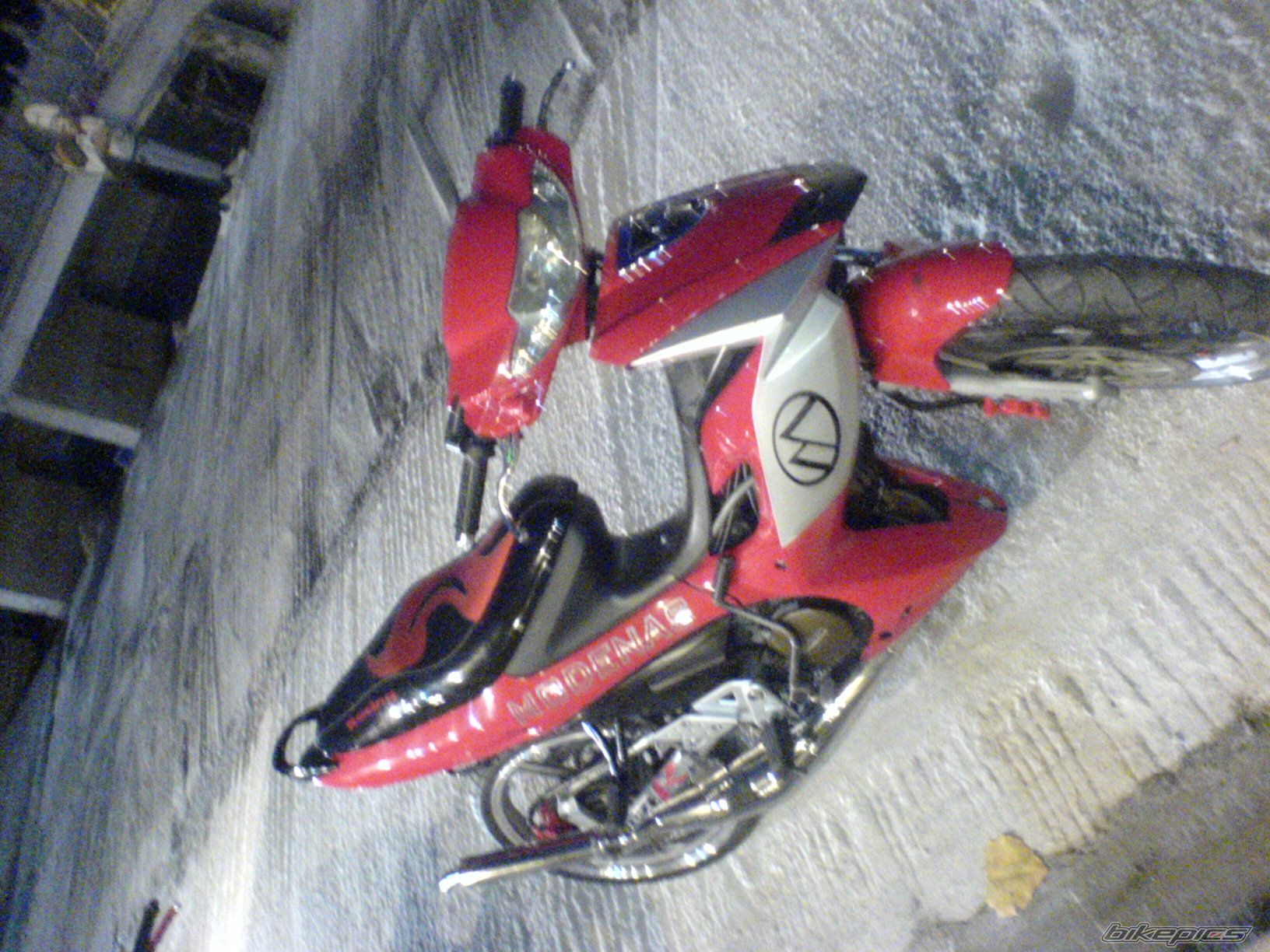 Photo 672893