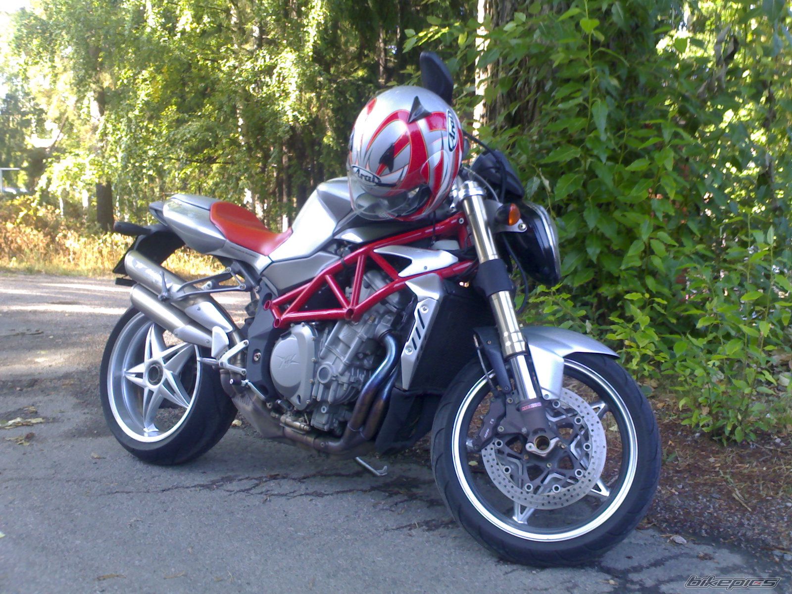 Photo 672903